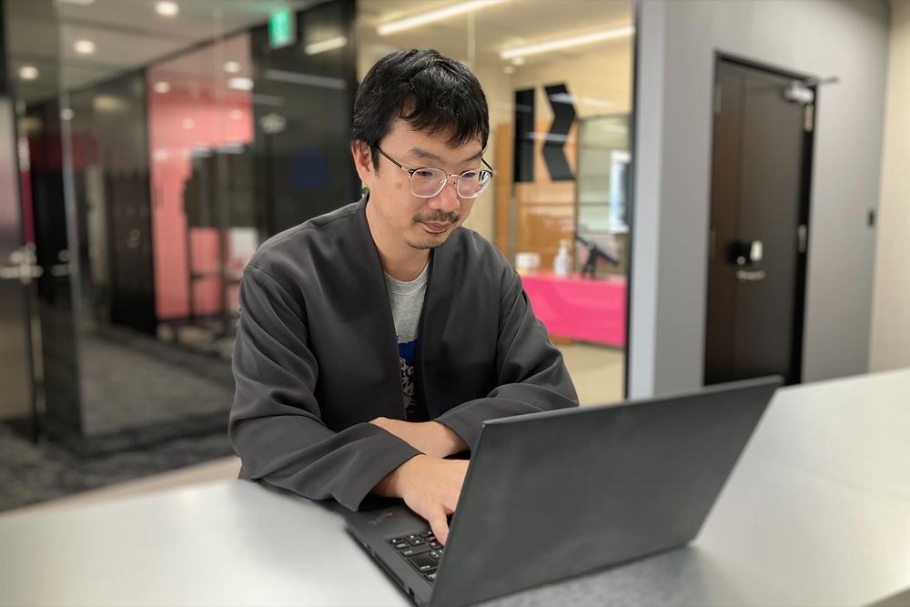 Takashi.I インタビューの様子